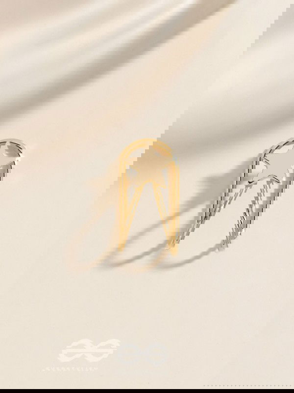 COSMIC STARSHINE  - GOLDEN EMBELLISHED EARCUFF (one ear)