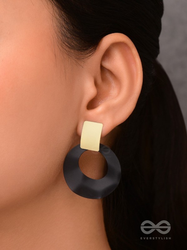 STORMS & CLOUDS - ELEGANT ACRYLIC EARRINGS 