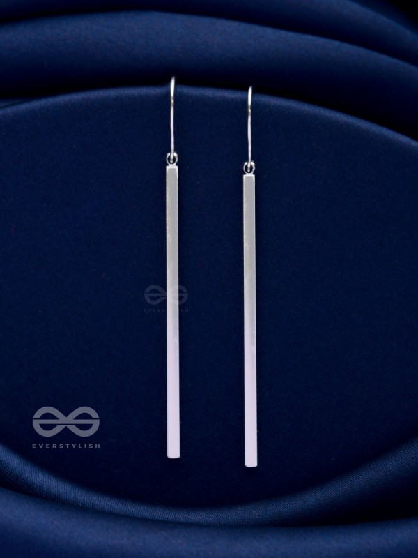 THE LUXURY DIMENSIONS - CLASSIC SILVER EARRINGS