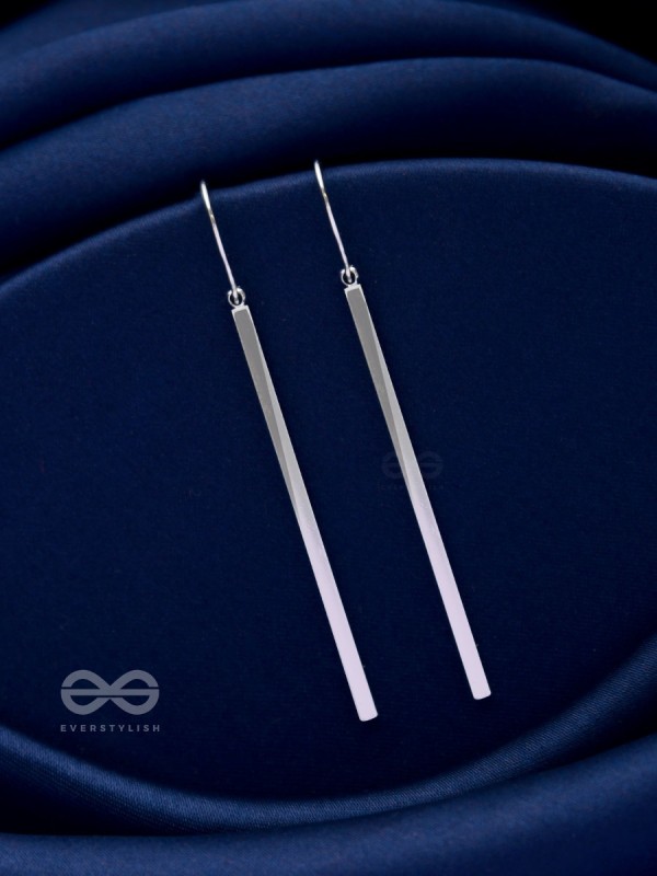 THE LUXURY DIMENSIONS - CLASSIC SILVER EARRINGS