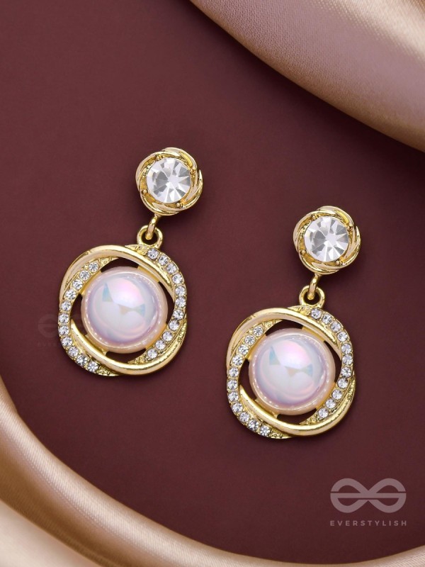 THE MERMAID'S PEARL - GOLDEN EMBELLISHED EARRINGS
