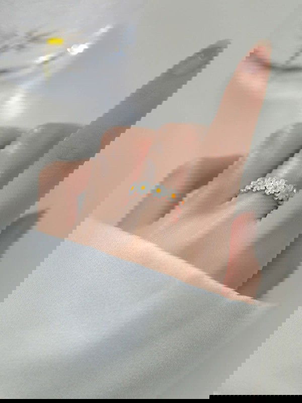 DAISY MEADOWS - SILVER EMBELLISHED RING (ADJUSTABLE)