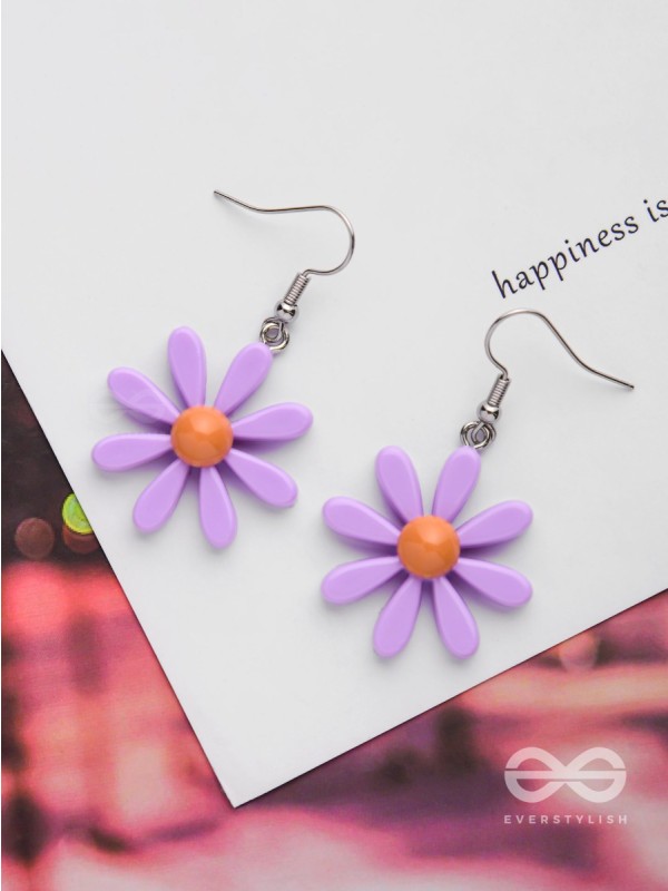 BLOOM IN STYLE - ELEGANT ACRYLIC EARRINGS (LAVENDER)