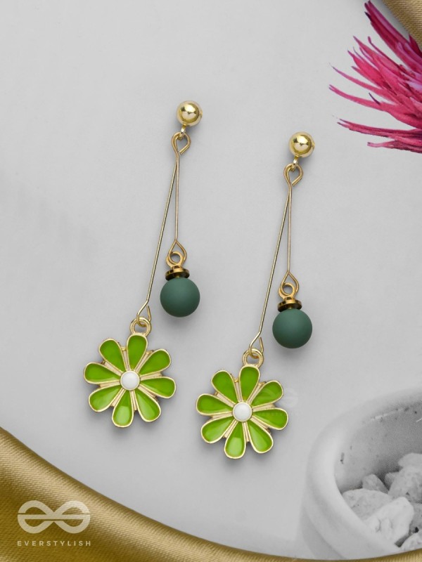 THE BLOSSOMING BEADS - GOLDEN EMBELLISHED EARRINGS (GREEN)