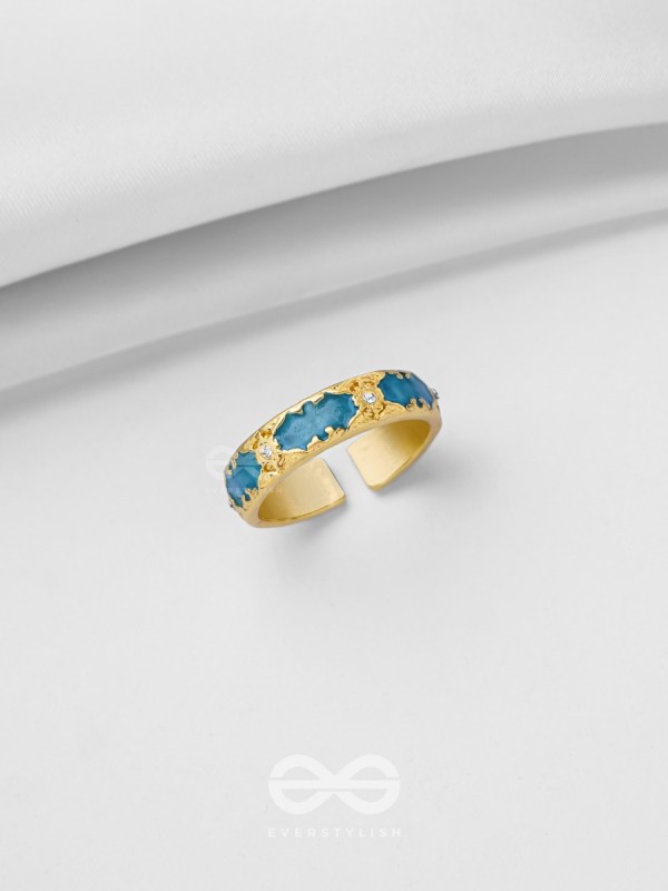 CHAMBER OF SECRETS - GOLDEN AND BLUE EMBELLISHED RING (ADJUSTABLE)
