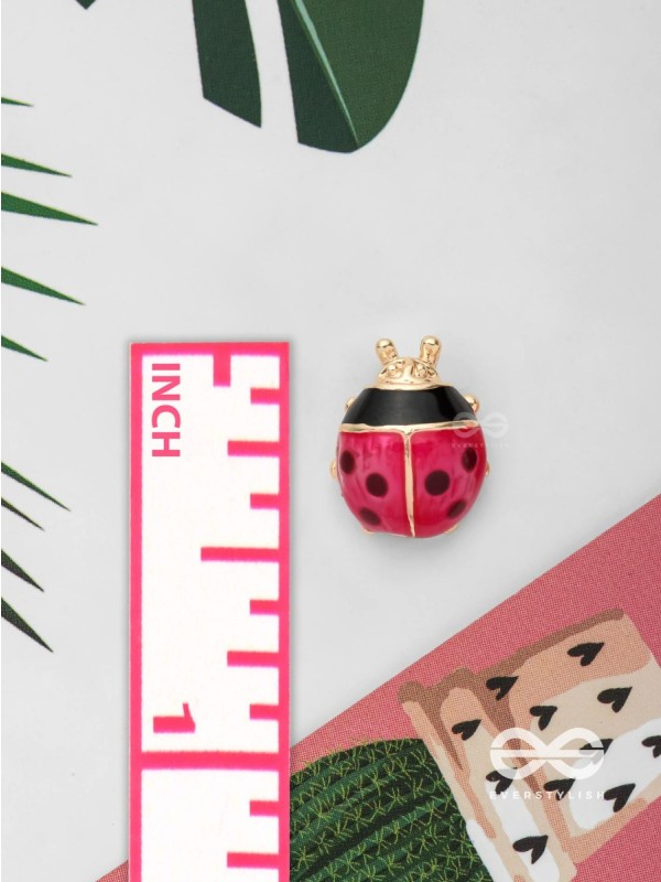 LOVELY LITTLE LADYBUG - GOLDEN EMBELLISHED STUD EARRINGS