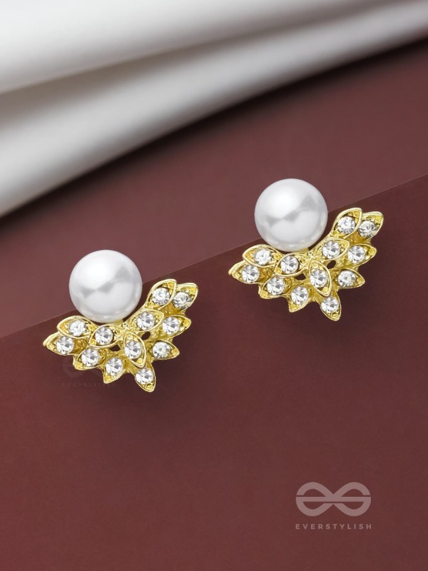 PEARLS IN PARADISE - GOLDEN EMBELLISHED EARRINGS