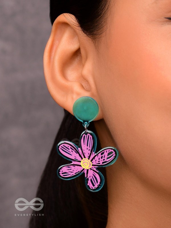 LITTLE ARTIST LILY - CASUAL ACRYLIC EARRINGS (BLUE)