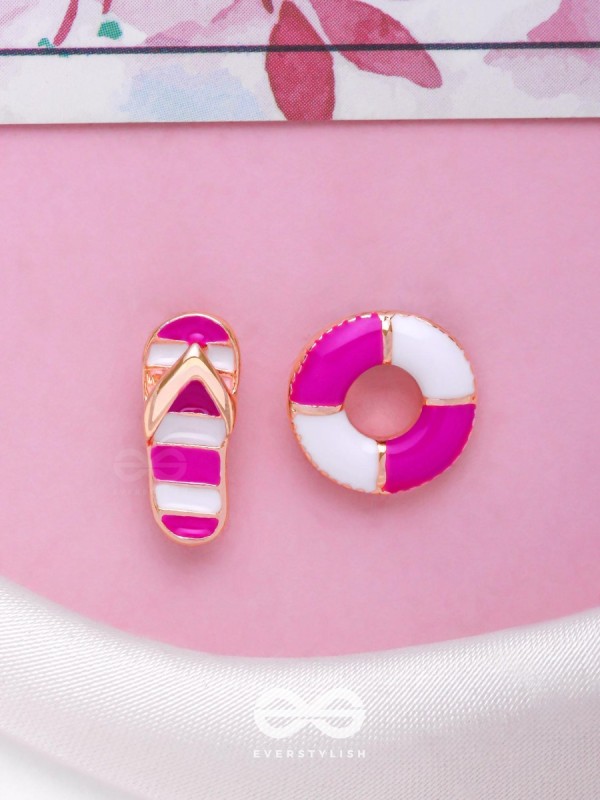 FOOTLOOSE 'N SWIM TUBE - GOLDEN EMBELLISHED STUD EARRINGS