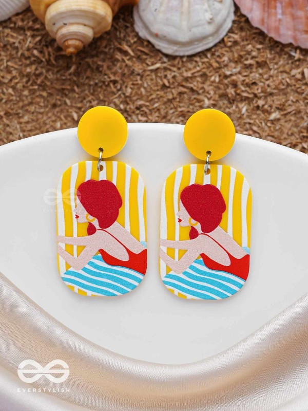 DIVE 'N DABBLE - STATEMENT ACRYLIC EARRINGS