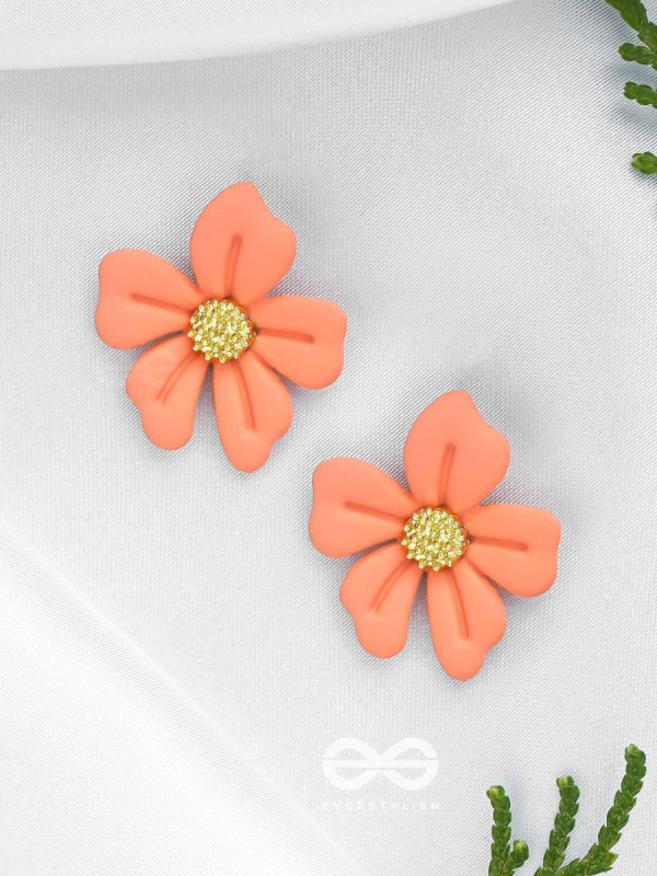 THE FLORAL FLING - GOLDEN AND ORANGE ACRYLIC STUD EARRINGS
