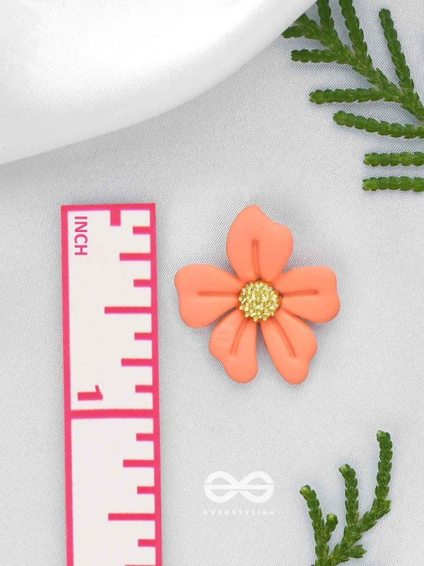 THE FLORAL FLING - GOLDEN AND ORANGE ACRYLIC STUD EARRINGS