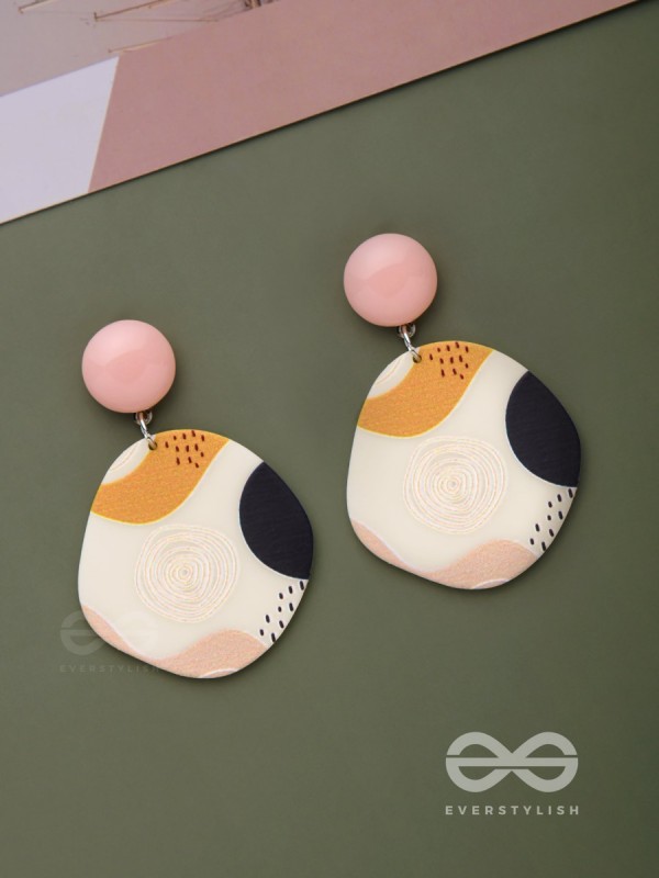 DREAMWEAVER DELIGHTS - CASUAL ACRYLIC EARRINGS