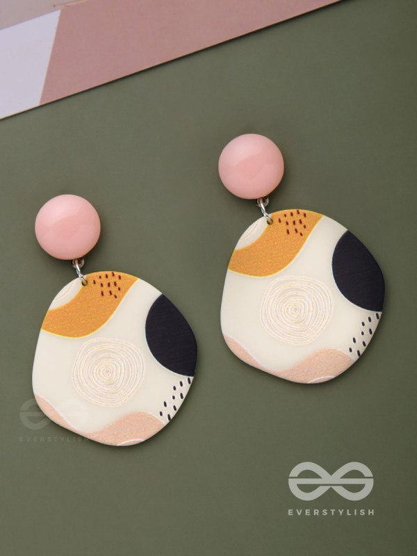 DREAMWEAVER DELIGHTS - CASUAL ACRYLIC EARRINGS