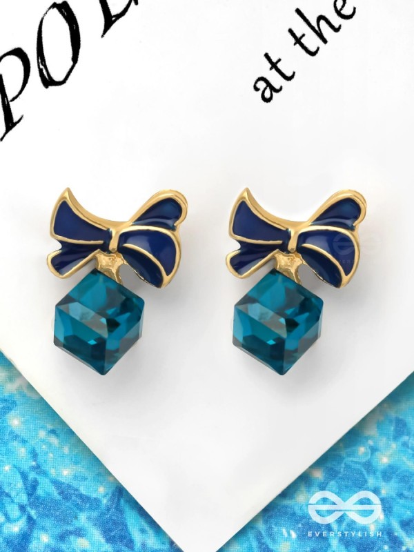 MINGLING MARVELS - GOLDEN AND BLUE EMBELLISHED STUD EARRINGS