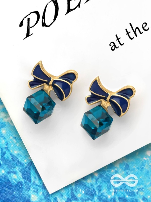 MINGLING MARVELS - GOLDEN AND BLUE EMBELLISHED STUD EARRINGS