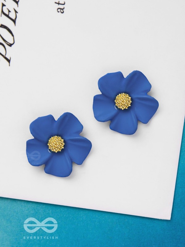 THE BLOSSOM BALLAD - GOLDEN AND BLUE ACRYLIC STUD EARRINGS