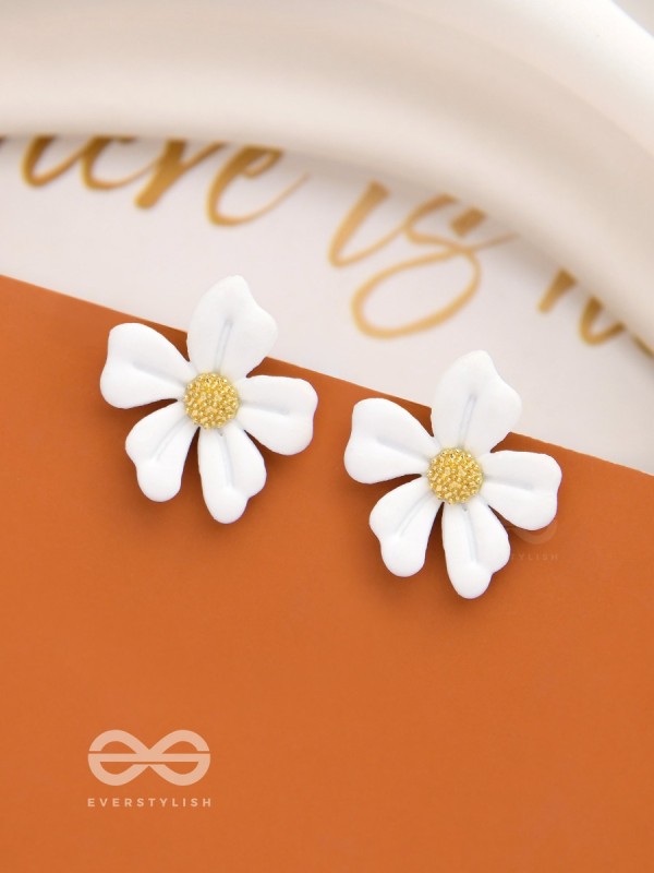 THE FLORAL FLING - GOLDEN AND WHITE ACRYLIC STUD EARRINGS