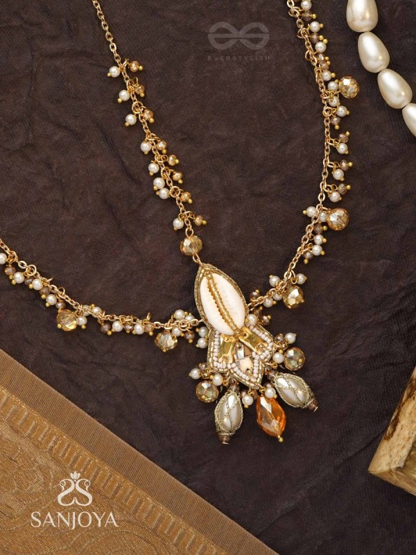 Daksayanina - Champagne Frost - Beads, Shells And Glass Drops Hand Embroidered Maangtika