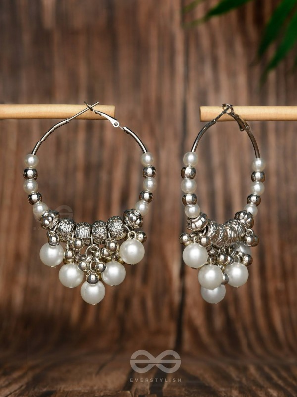 Stardust Pearl - Oxidized Pearl Hoop Earrings