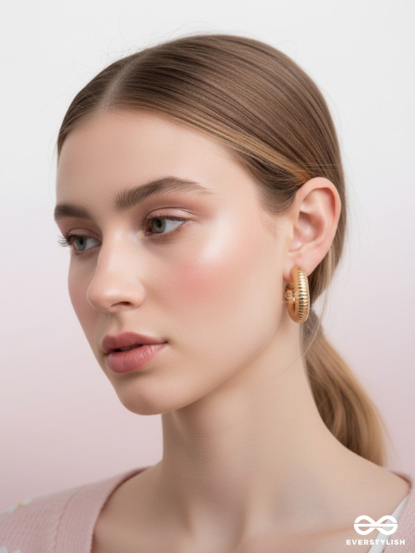 Sunlit Harmony - Statement Golden Earrings