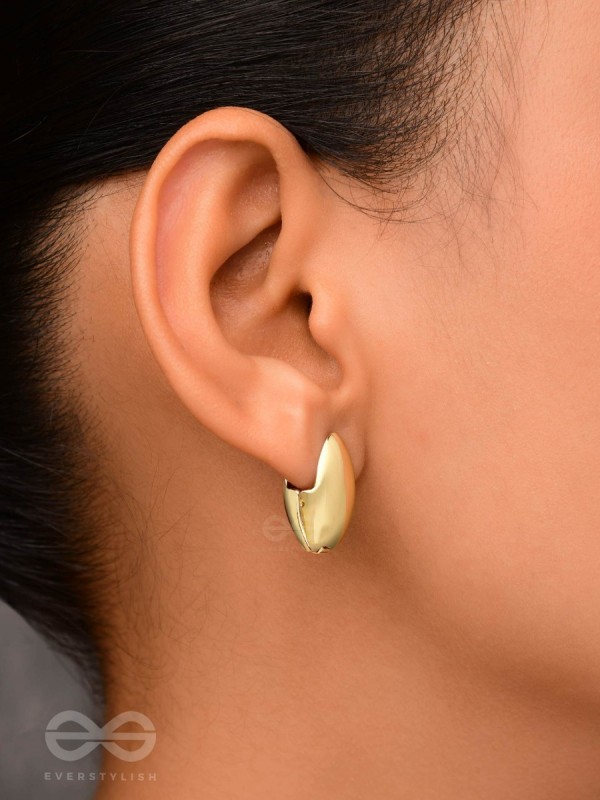 Radiant Essence - Golden Earrings