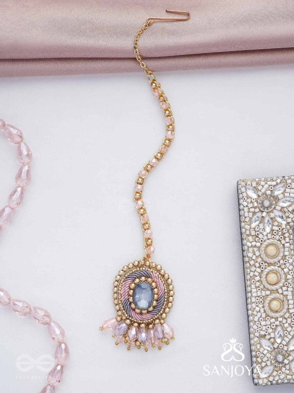 Adhana - Delicate Glow - Stone, Beads And Glass Drops Hand Embroidered Maangtika