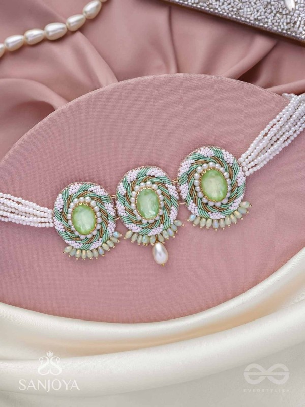 Tankasala - Frosted Fern - Stones And Pearls Hand Embroidered Neckpiece