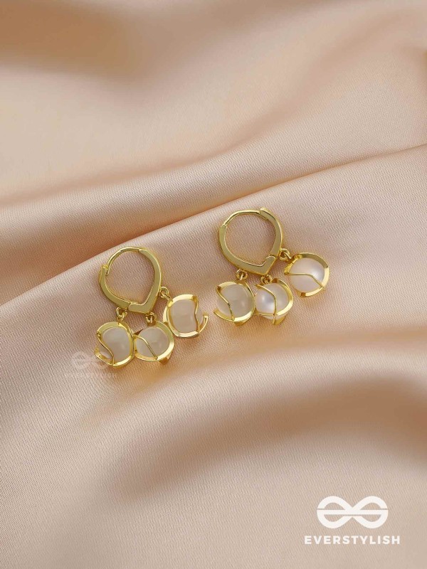 The Dewy Dreamer - Golden Drop Earrings 