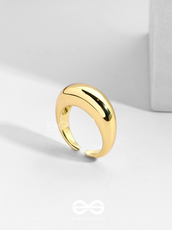 The Golden Grace - Golden Statement Ring 