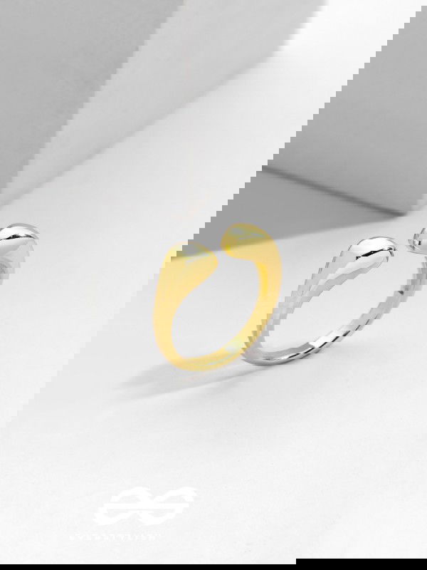 Gilded Glory - Classic Golden Ring (Adjustable)