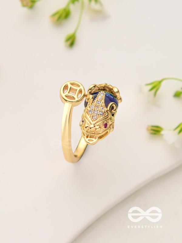 Dragonheart's Crown - Golden Statement Ring 