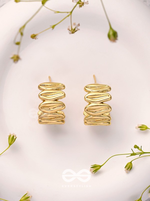 Miniature Seashells - Golden Earrings