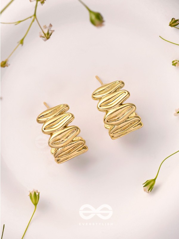 Miniature Seashells - Golden Earrings
