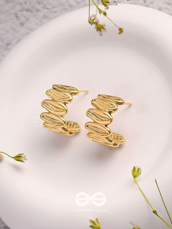 Miniature Seashells - Golden Earrings