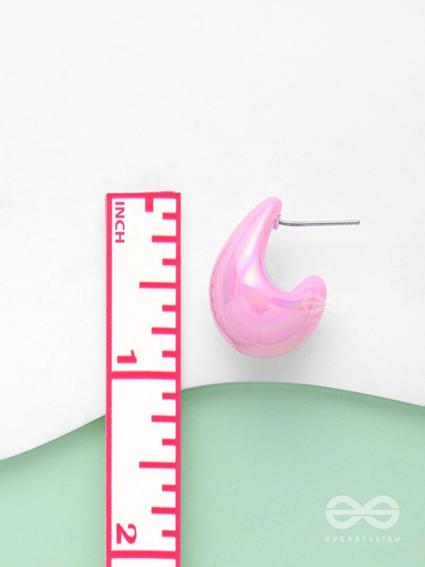 Shining Crescents - Holographic Acrylic Earrings (Light Pink)