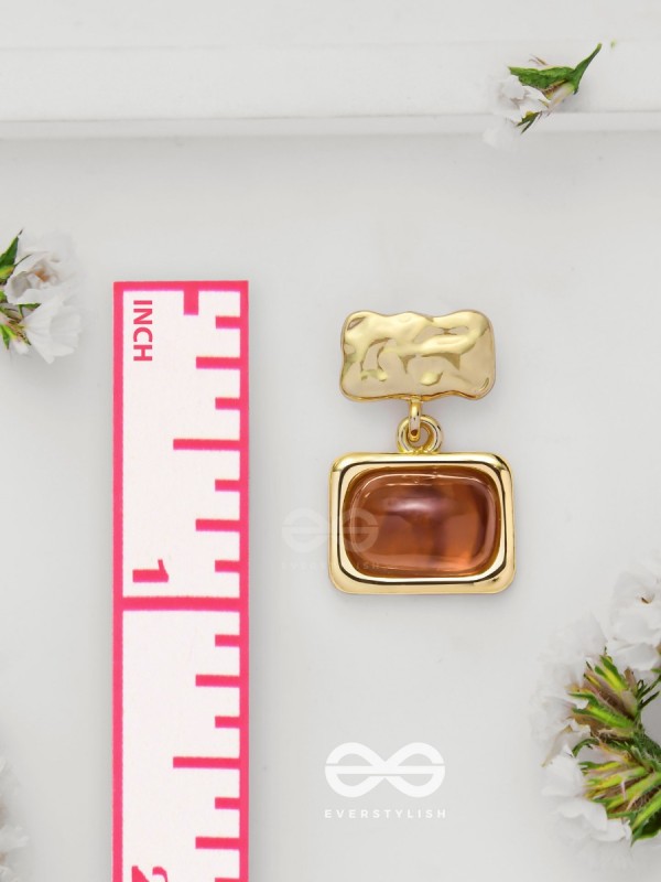 Hazelnut Hues - Golden Earrings