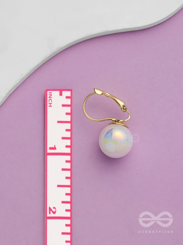 Multichromic Pearls - Holographic Golden Pearl Earrings