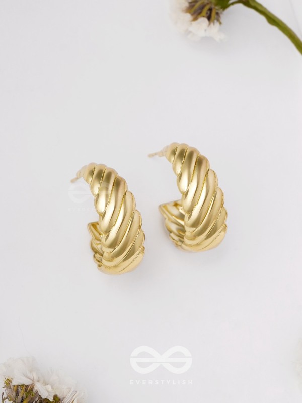 Jubilee Luster - Golden Earrings