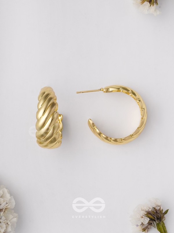Jubilee Luster - Golden Earrings