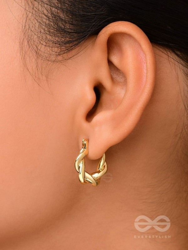 Twist N Turns - Golden Earrings