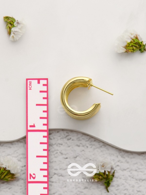 Twisted Trio - Golden Earrings