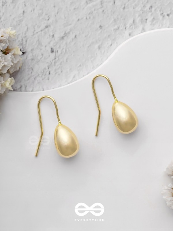 Droopy Danglers - Golden Earrings