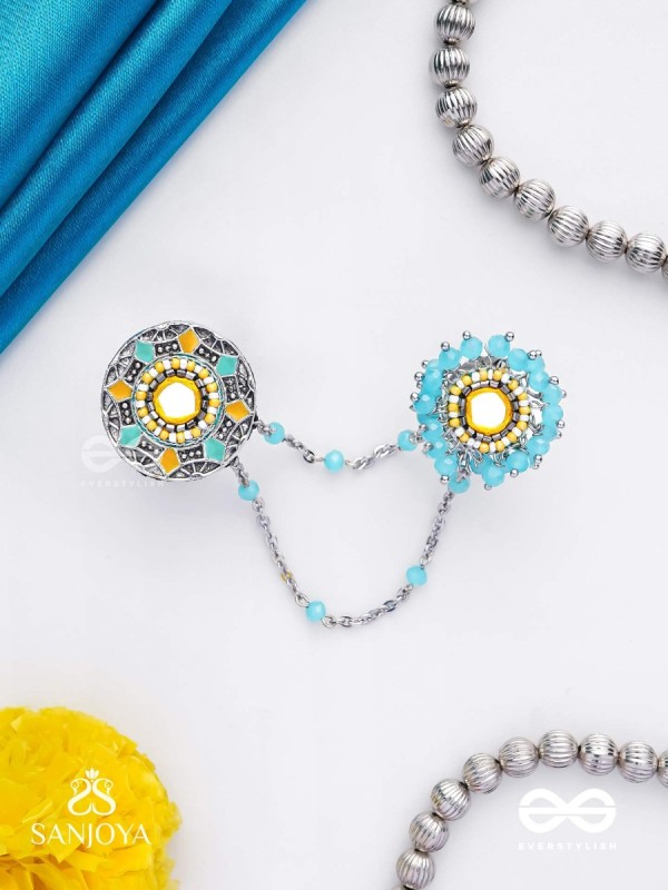 Ambarant - The Horizon Bands - Mirror And Beads Hand Embroidered Enamelled Oxidised Chain Linked Double Rings (Adjustable)