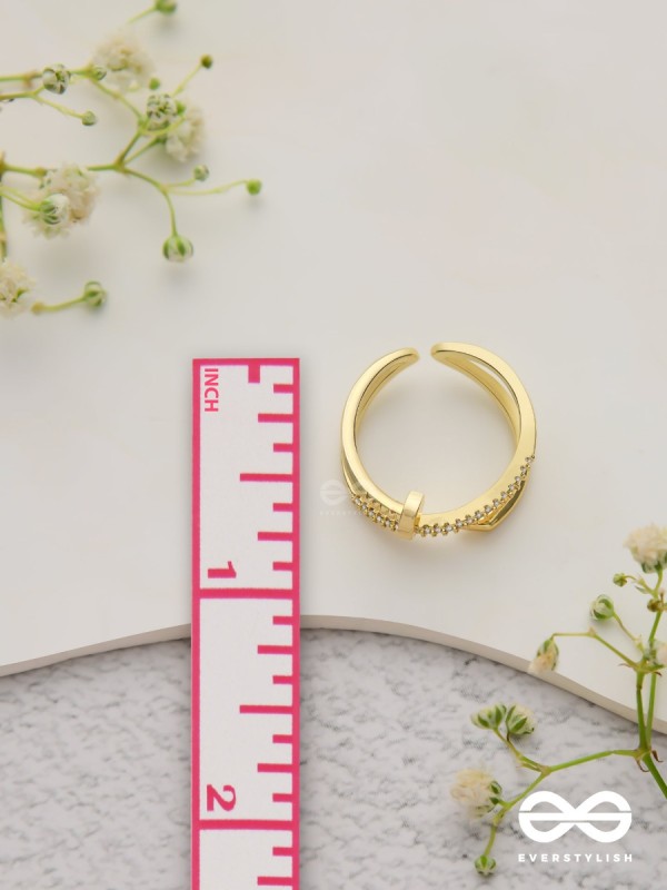 The Medusa'S Crown - Cubic Zirconia Golden Ring (Adjustable)