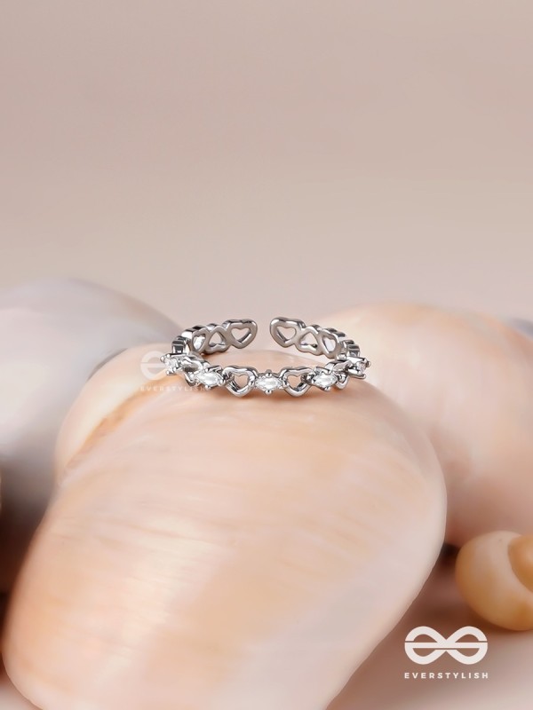 The Heart Confetti - Silver Cubic Zirconia Ring (Adjustable)