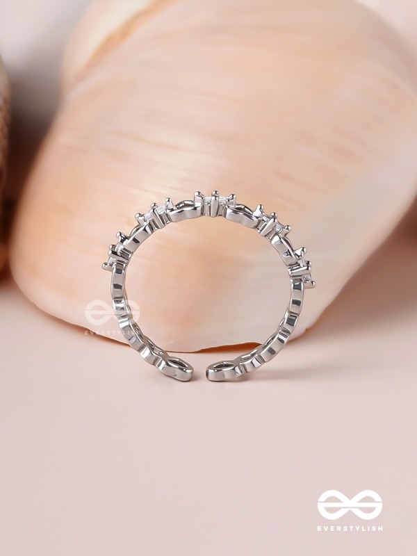 The Heart Confetti - Silver Cubic Zirconia Ring (Adjustable)