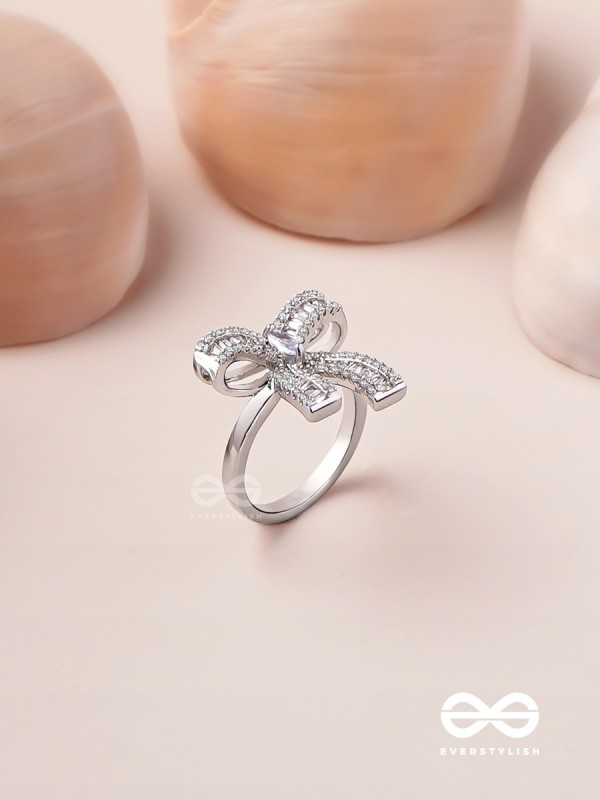 The Bow Beauty - Silver Cubic Zirconia Ring (Adjustable)