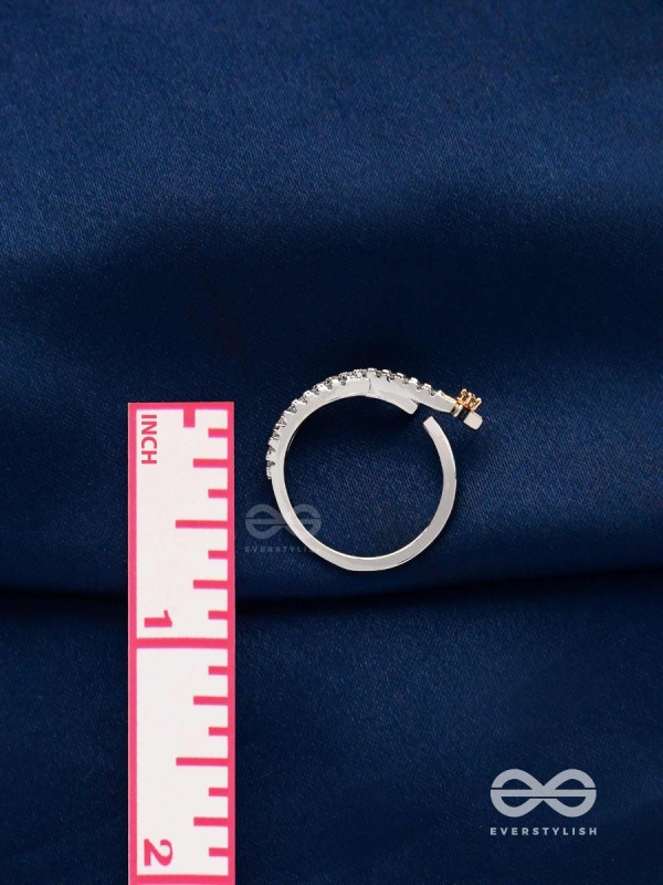 The Shooting Stars - Silver Cubic Zirconia Ring