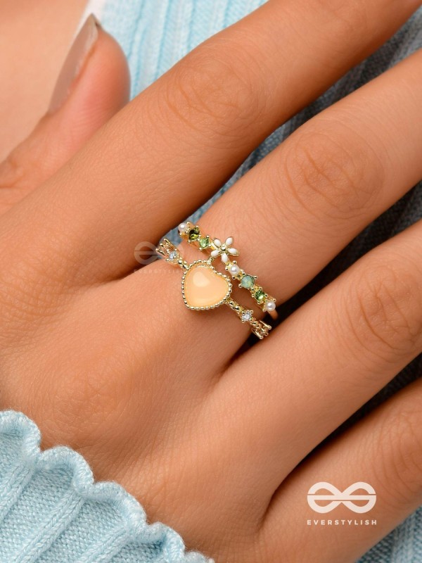 The Eden's Secret - Golden Embellished Ring (Adjustable)